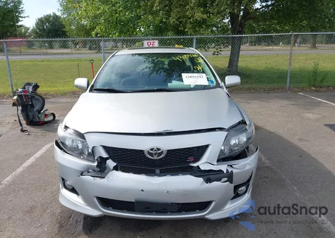 2010 Toyota Corolla S из США, поврежденный, VIN 2T1BU4EE0AC496238